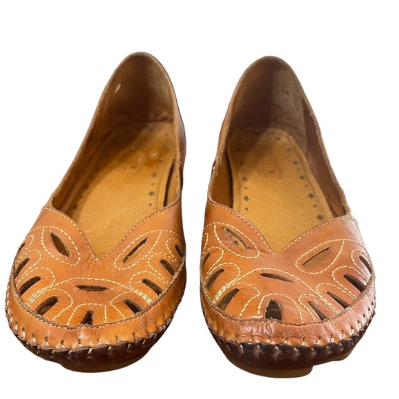 Pikolinos Ballet Kitten Heel Leather Cut Out Size Euro 41 US 8 - Picture 6 of 9